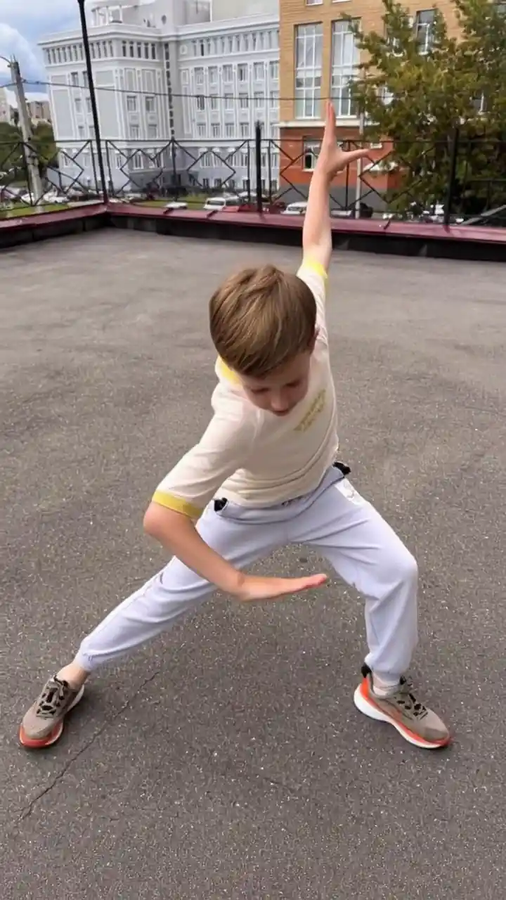 AI Kung Fu Dance Video Generator
