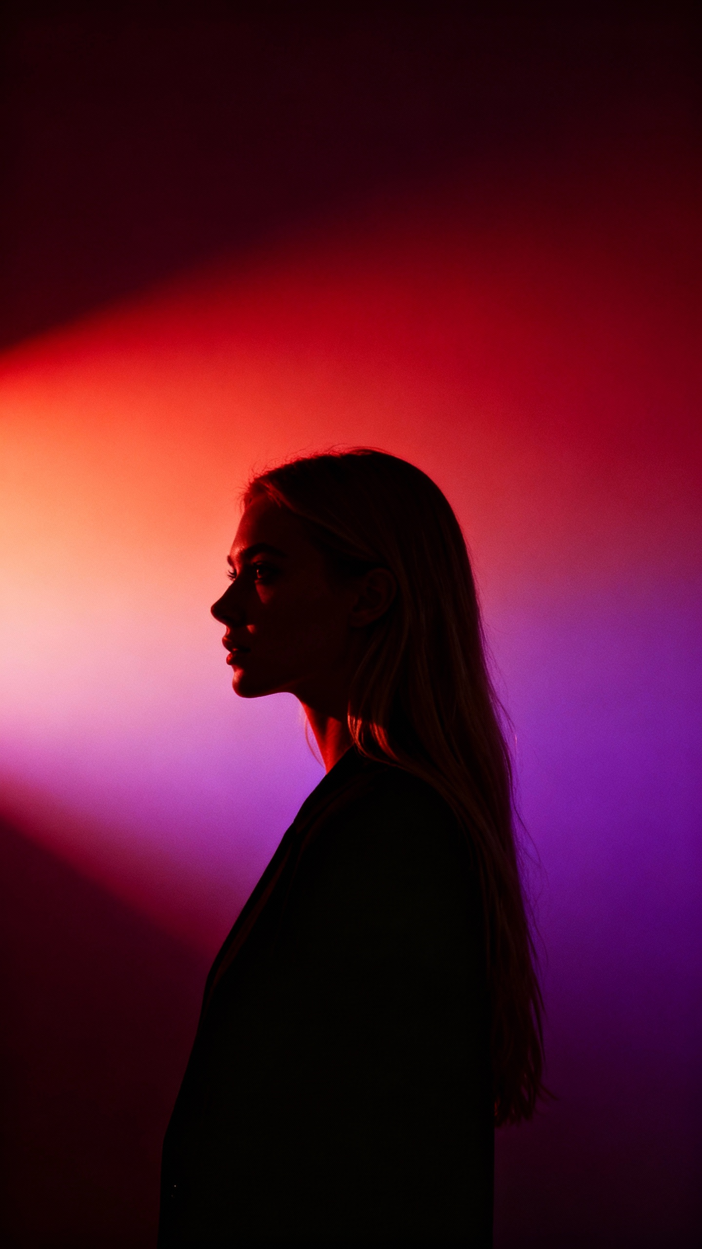 AI generated image using SEEDREAM_4: Panoramic view, exaggerated perspective, European and American Caucasian face, a...