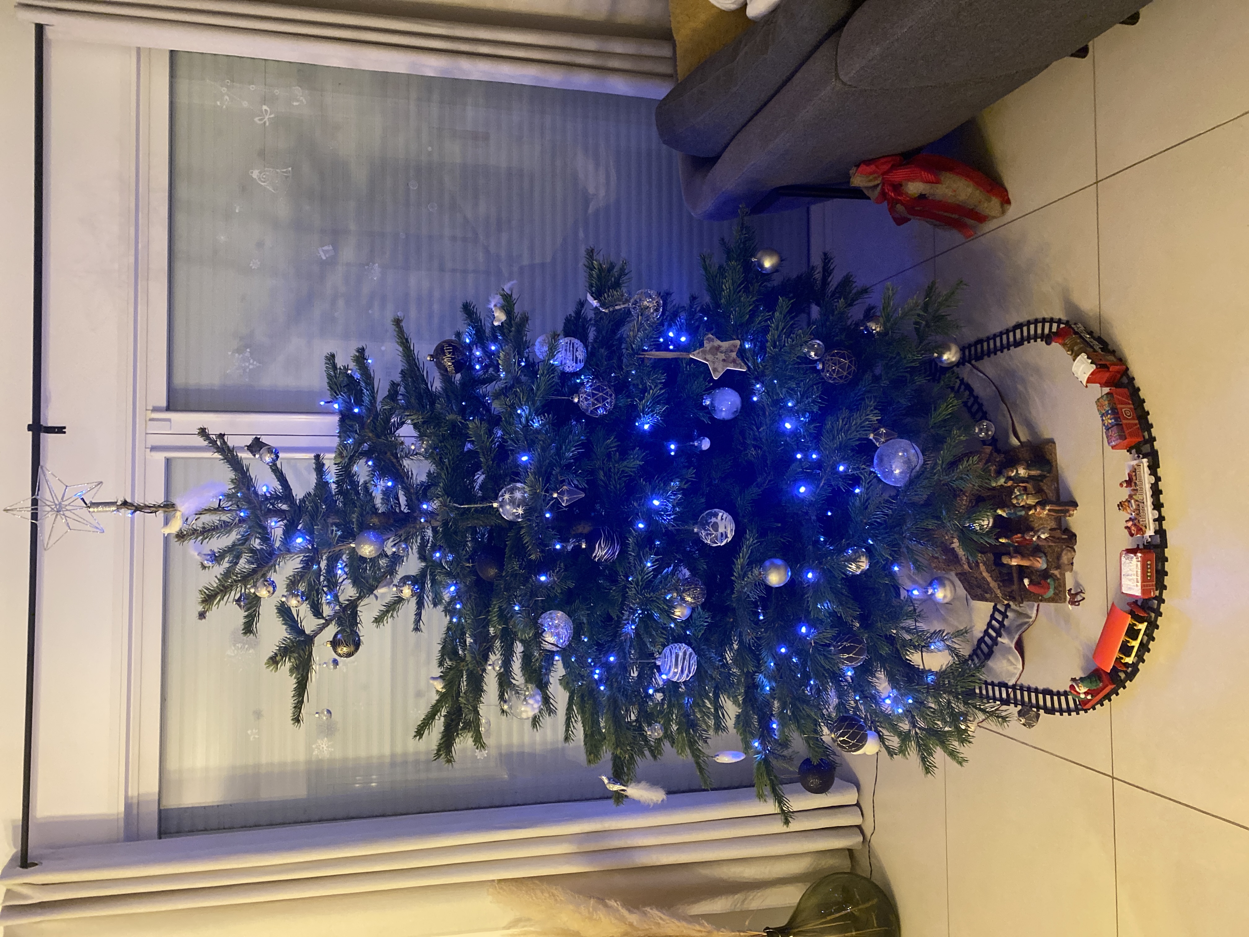 Reference image 1 for VEO_3 generation