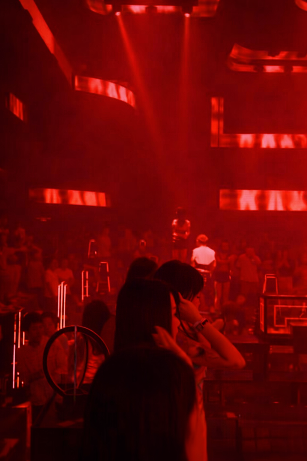 Reference image 1 for PIKA_2_2 generation