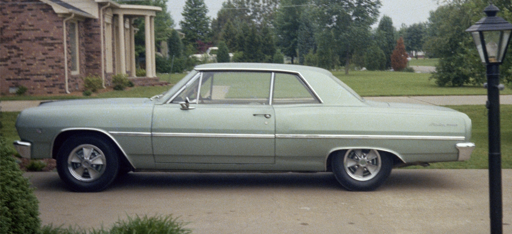 Reference image 2 for NANO_BANANA_PRO generation