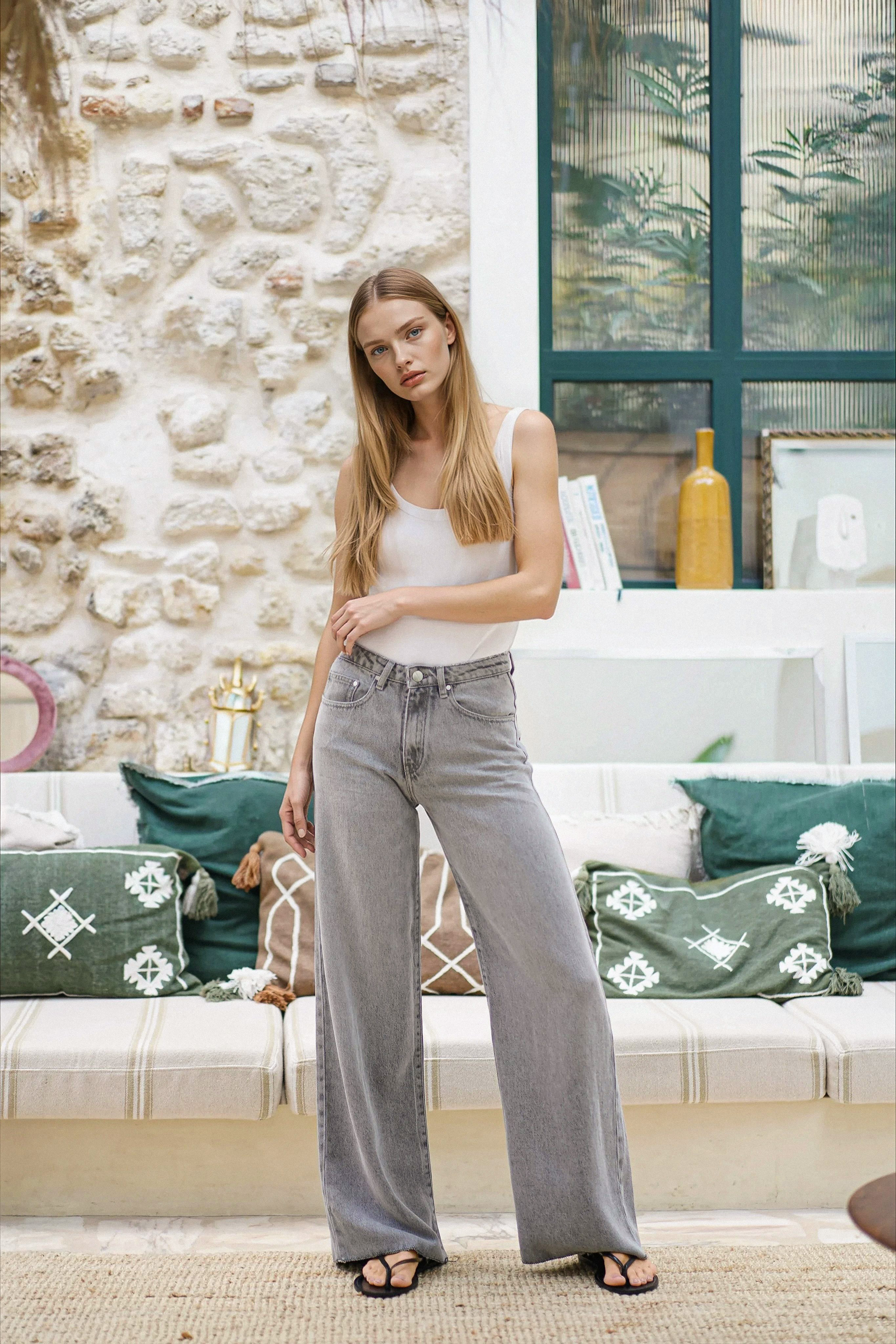 Reference image 1 for HAILUO_2_3_STA_FAST generation